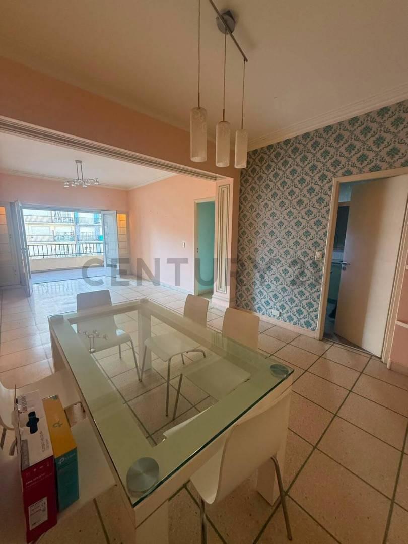 Foto de Semipiso de 3 Ambientes con Balcón Aterrazado – Zona Plaza Colón | Mar, imagen 2