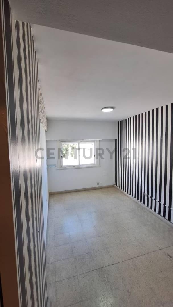 Foto de Consultorio Médico en Venta USD 23.000 | Plaza Mitre | 14 m² |, imagen 1