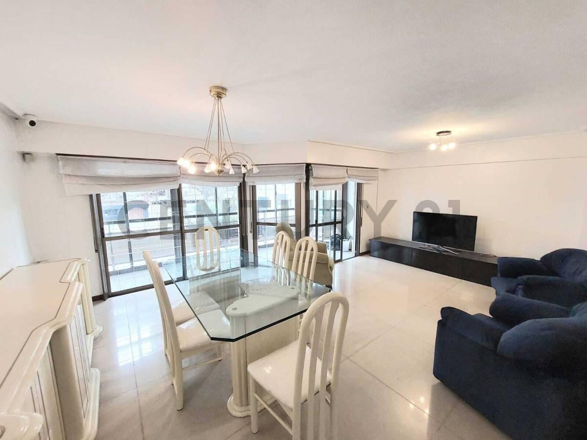 Foto de VENTA SEMISPISO 3 AMBIENTES C/ BALCON SALIENTE Y 2 COCHERAS. ZONA LA, imagen 1