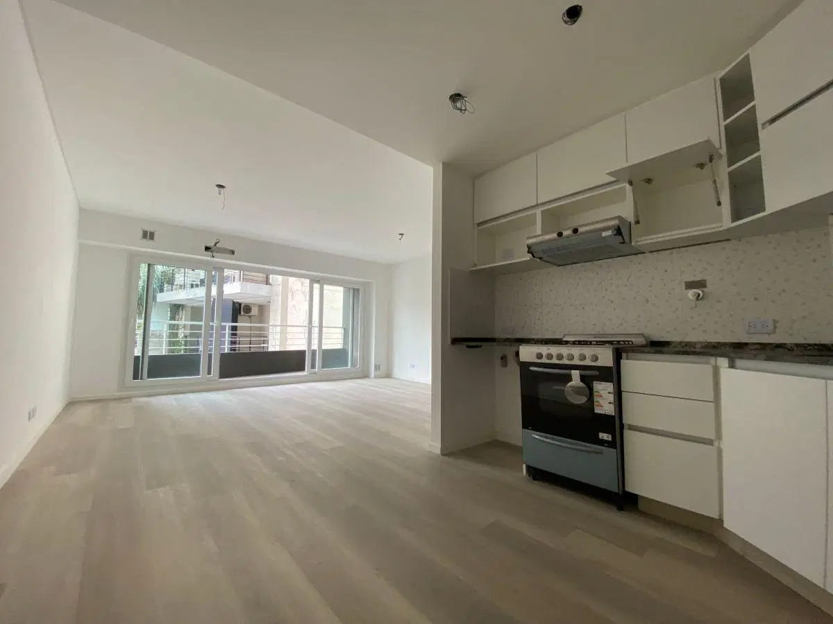 MONOAMBIENTE DIVISIBLE 35m2 contrafrente con cocina-comedor balcón y lavadero. Apto profesional. 3