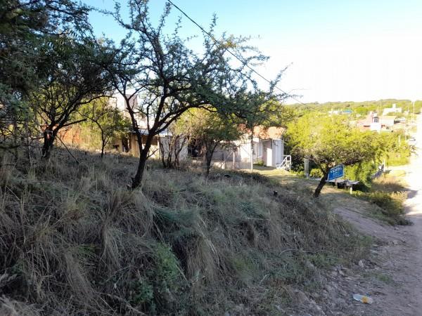 Vendo Terreno 300 m². en B° Villa Sol. Salsipuedes C/ Escritura! 4