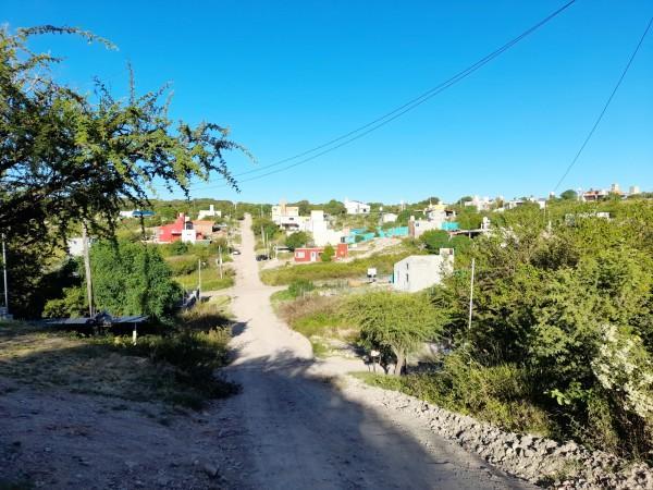 Vendo Terreno 300 m². en B° Villa Sol. Salsipuedes C/ Escritura! 2