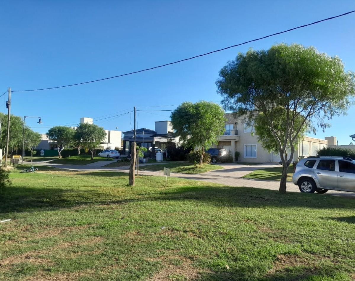 Vendo Lote 1.380 m² Country Las Corzuelas. 1° Etapa 5