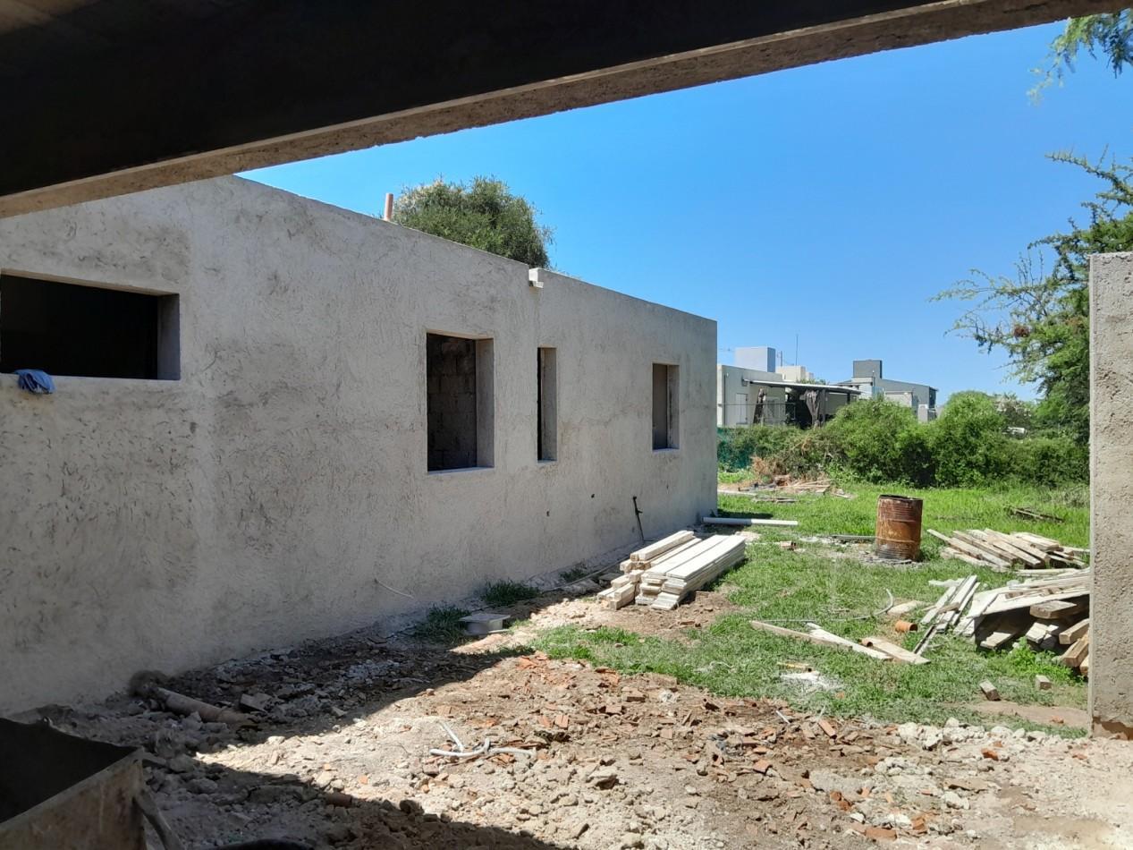 Casa 3 Dormitorios a Estrenar - Excelente Calidad - Escritura. Villa Catalina