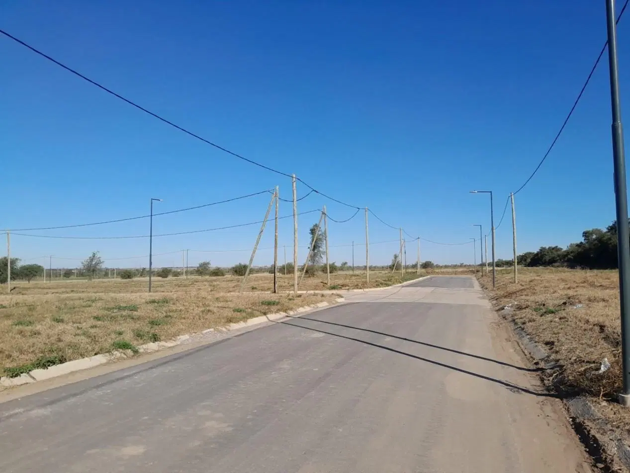 VENDO LOTE 250 M2 C/POSESION Y OBRAS PAGAS B° DOCTA PARQUE MALAGUEÑO 3