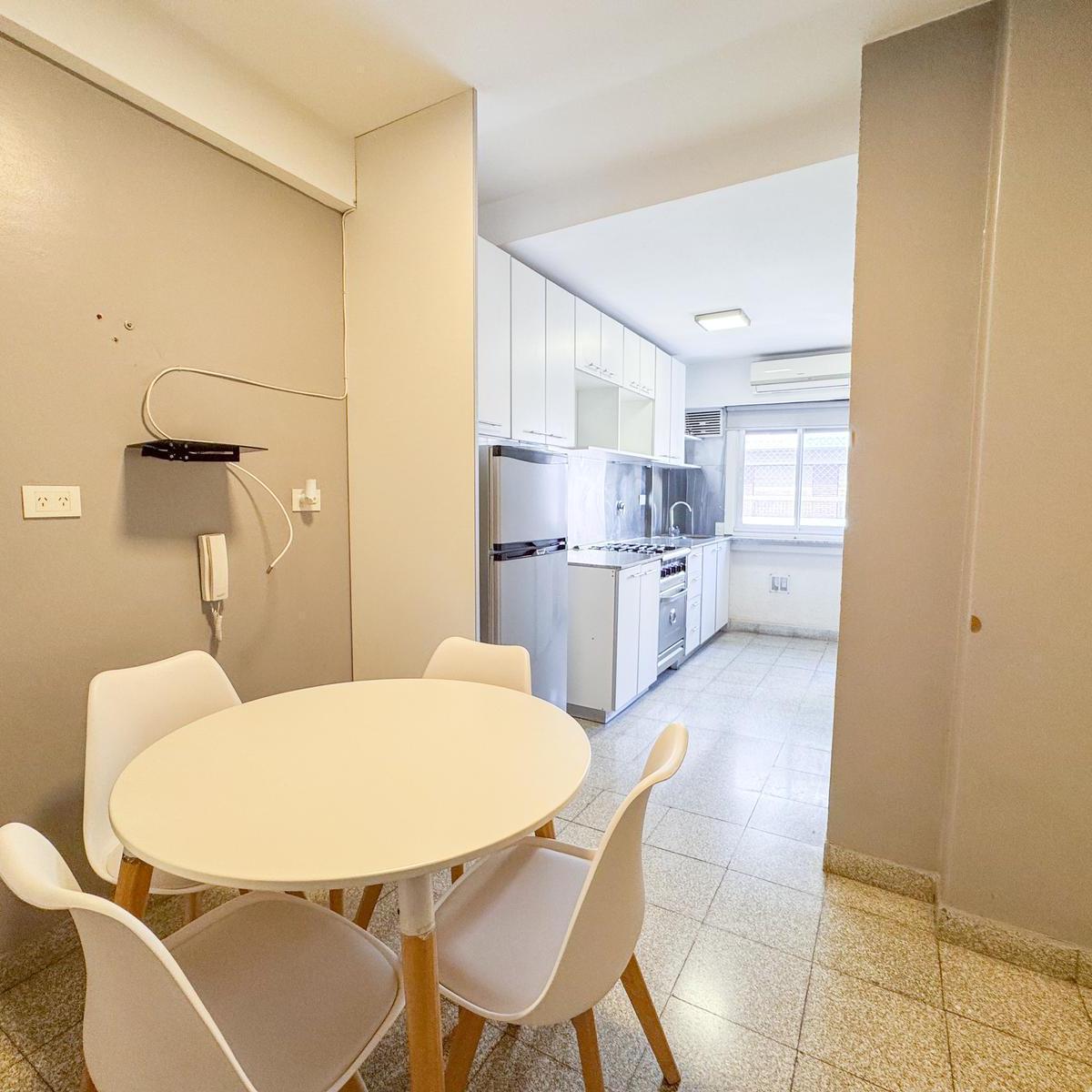 Reservado - Departamento 3 Ambientes - Mons. Piaggio 95 1