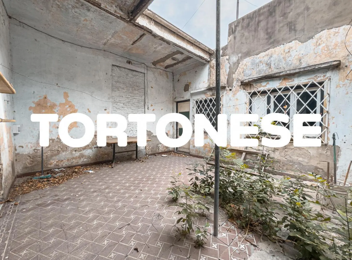Casa lote propio a reciclar - Av. Roca 1604 1