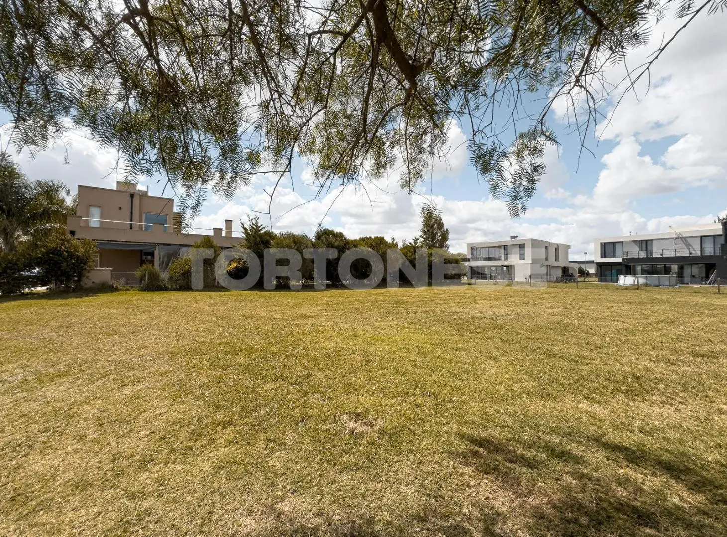Lote en barrio privado Santa Rita - San Vicente 3