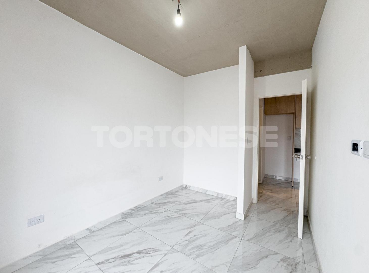 Foto de Departamento 2 ambientes en alquiler con cochera - Boulevard de los, imagen 3