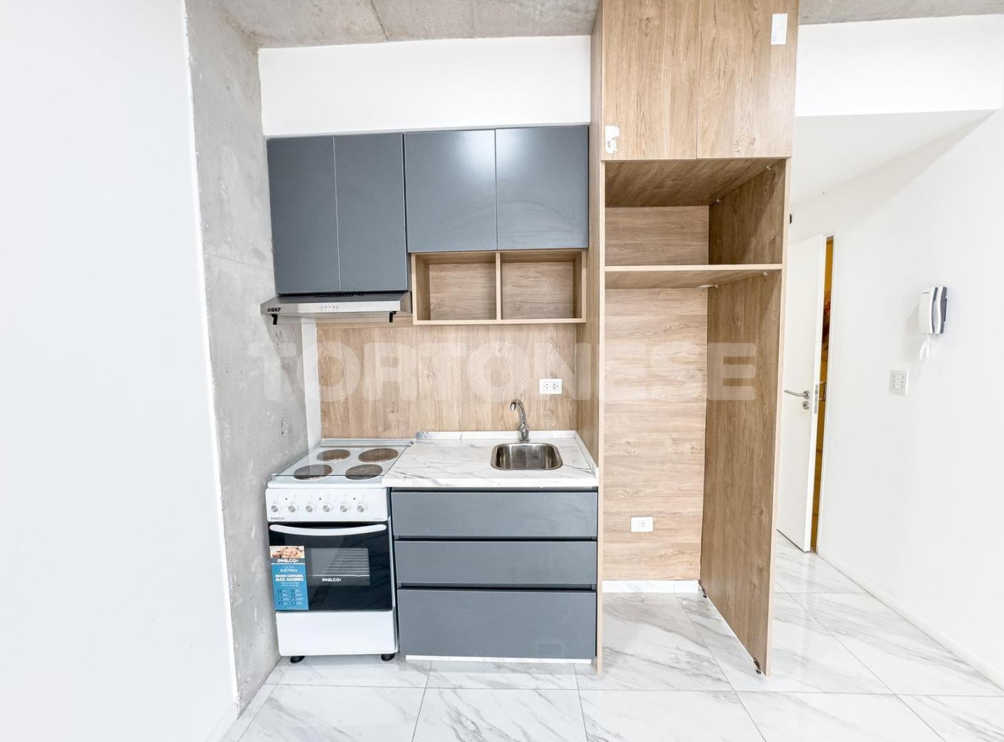 Foto de Departamento monoambiente con balcón al frente - Av. Manuel Belgrano, imagen 4