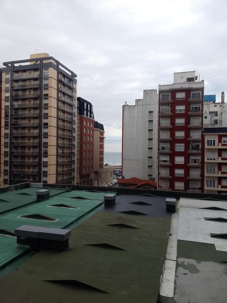 Departamenato 2 Ambientes Al Frente con Balcones. Vista Al Mar 3