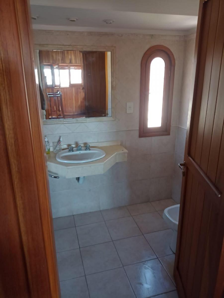 Foto de CHALET EN DOS PLANTAS. LOTE DE 10 X 23 .NUEVO VALOR, imagen 2