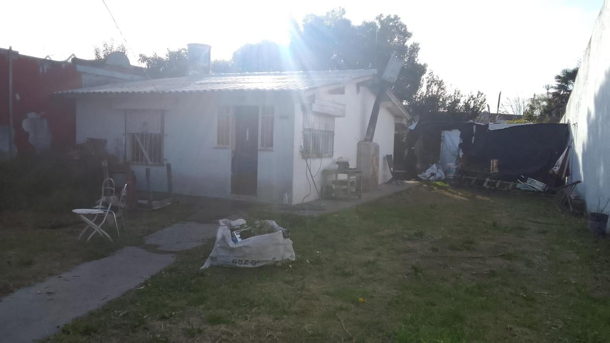 CASA A RECICLAR SOBRE LOTE DE 12 X 23