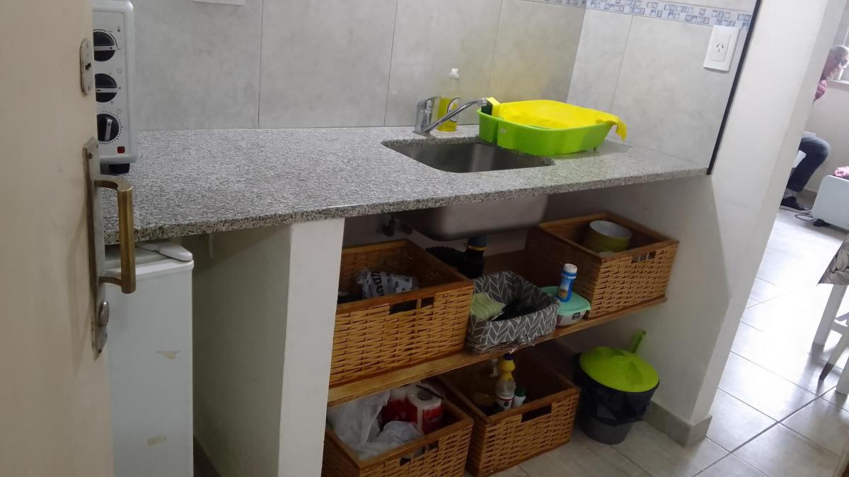 Ambiente con Ventana a La Calle. Reciclado 4