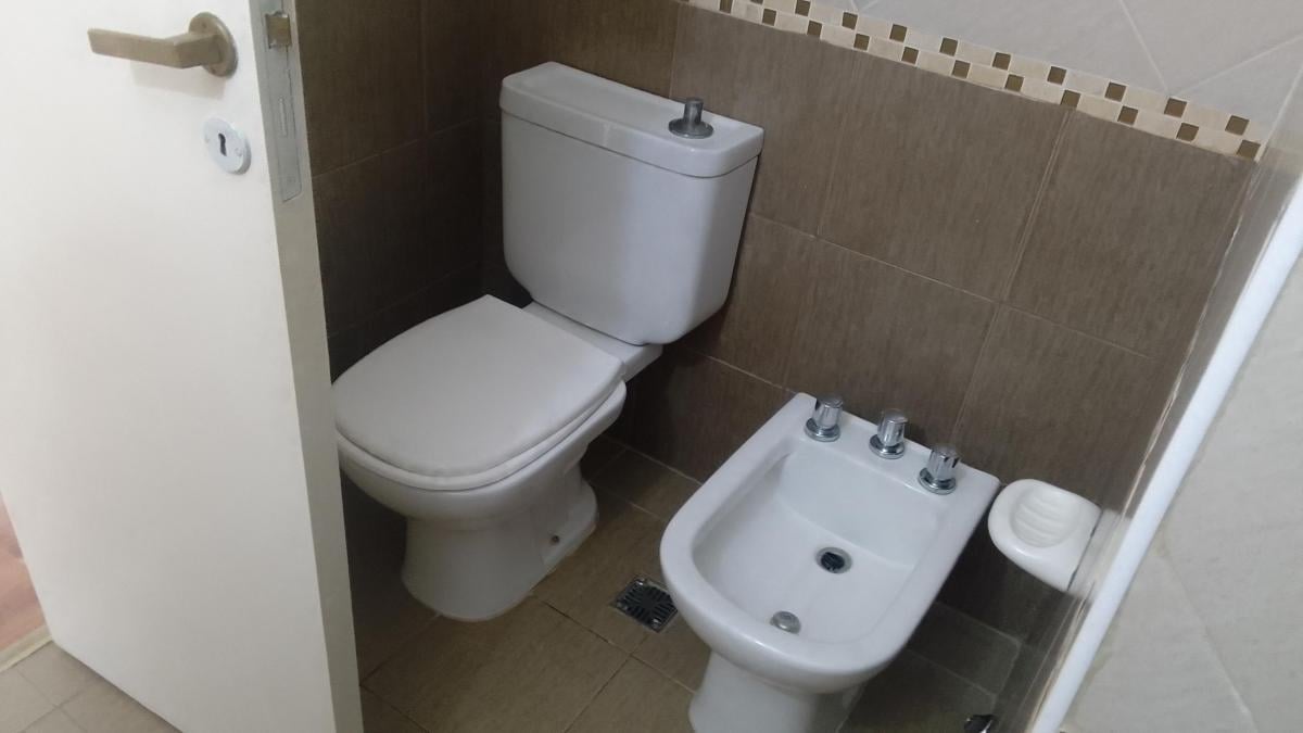 Foto de Duplex 3 ambientes con trotadora,cochera., imagen 2