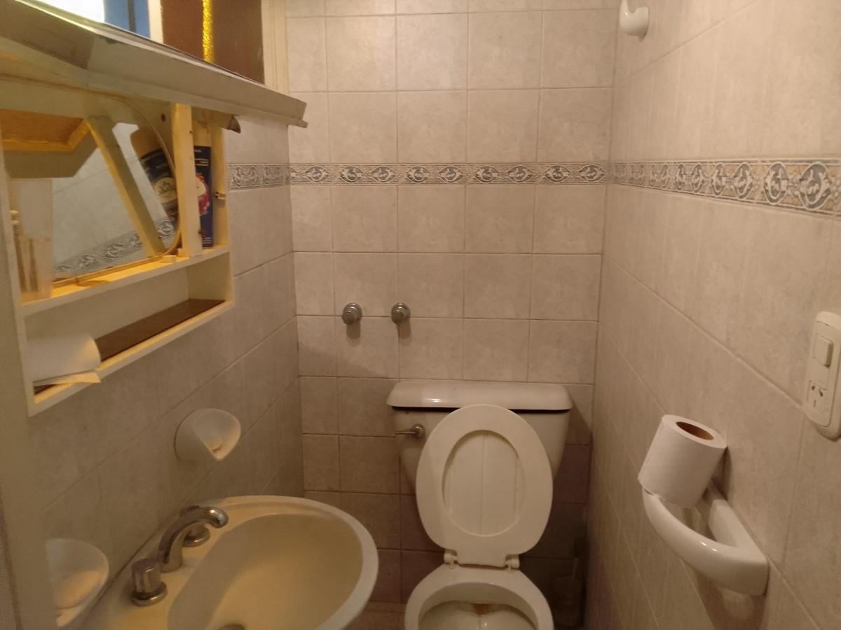 VENTA CASA EN DOS PLANTAS,ZONA LOS TRONCOS.TOMA VALORES, DEPARTAMENTO