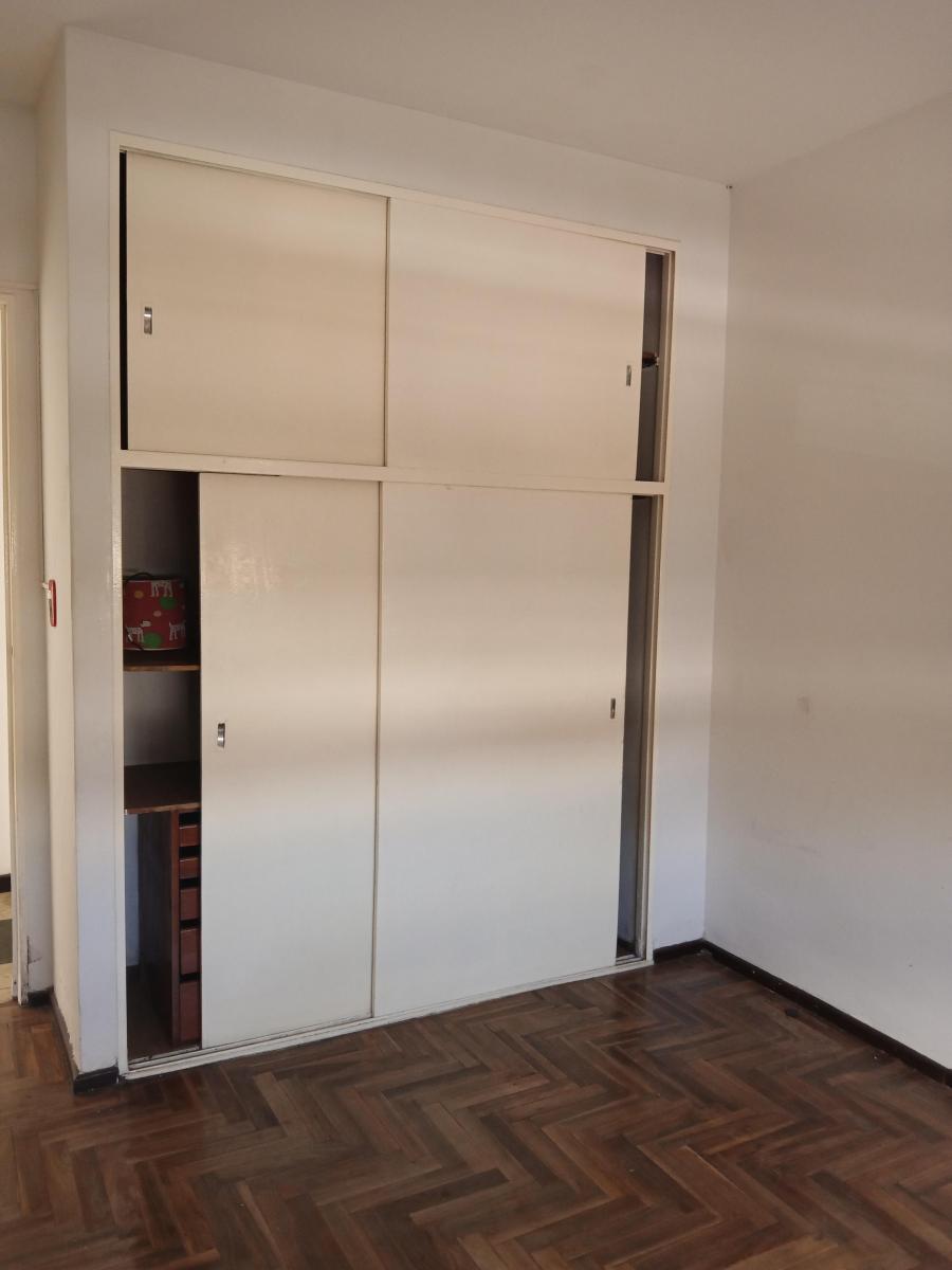 Foto de 2 AMBIENTES CON BALCON SALIENTE., imagen 2