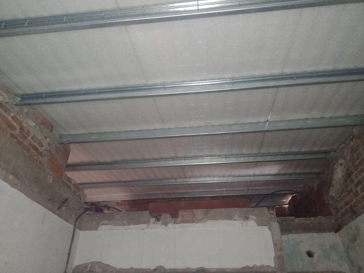 Foto de LOCAL COMERCIAL.A RECICLAR, imagen 4