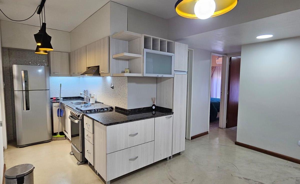 Departamento 3 Ambientes con Cochera, Balcón Al Frente y 2 Patios