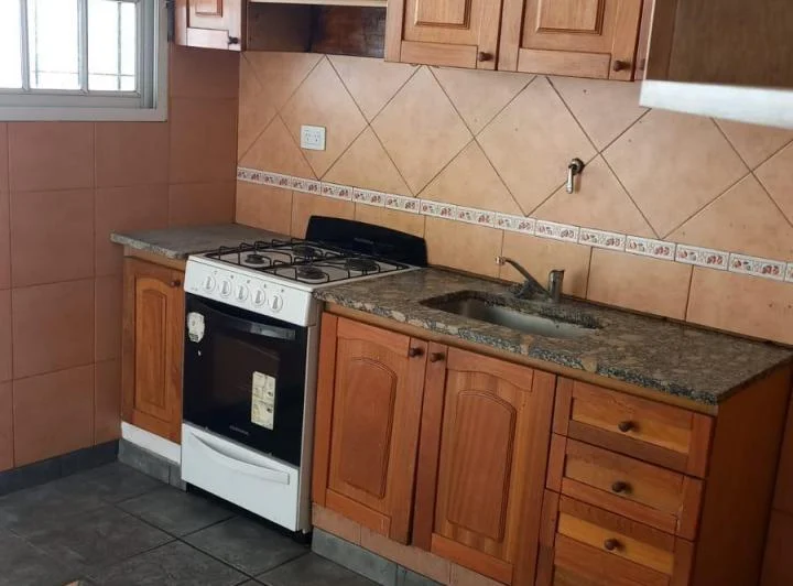   Duplex 3 ambientes con COCHERA y patio 5