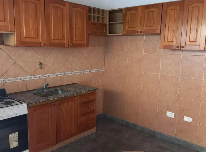   Duplex 3 ambientes con COCHERA y patio 2
