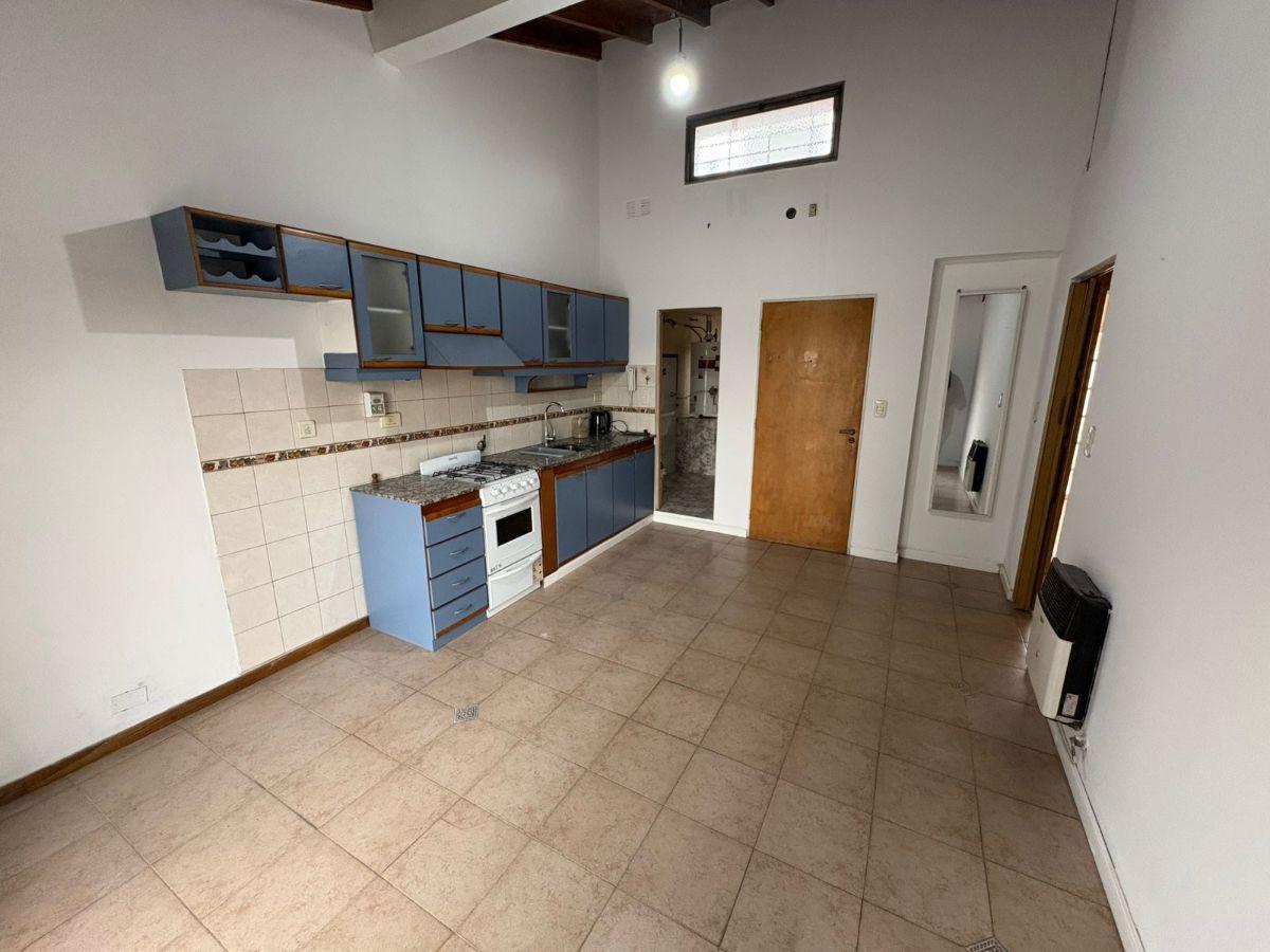 Departamento 4 ambientes con 2 baños, balcón y terraza