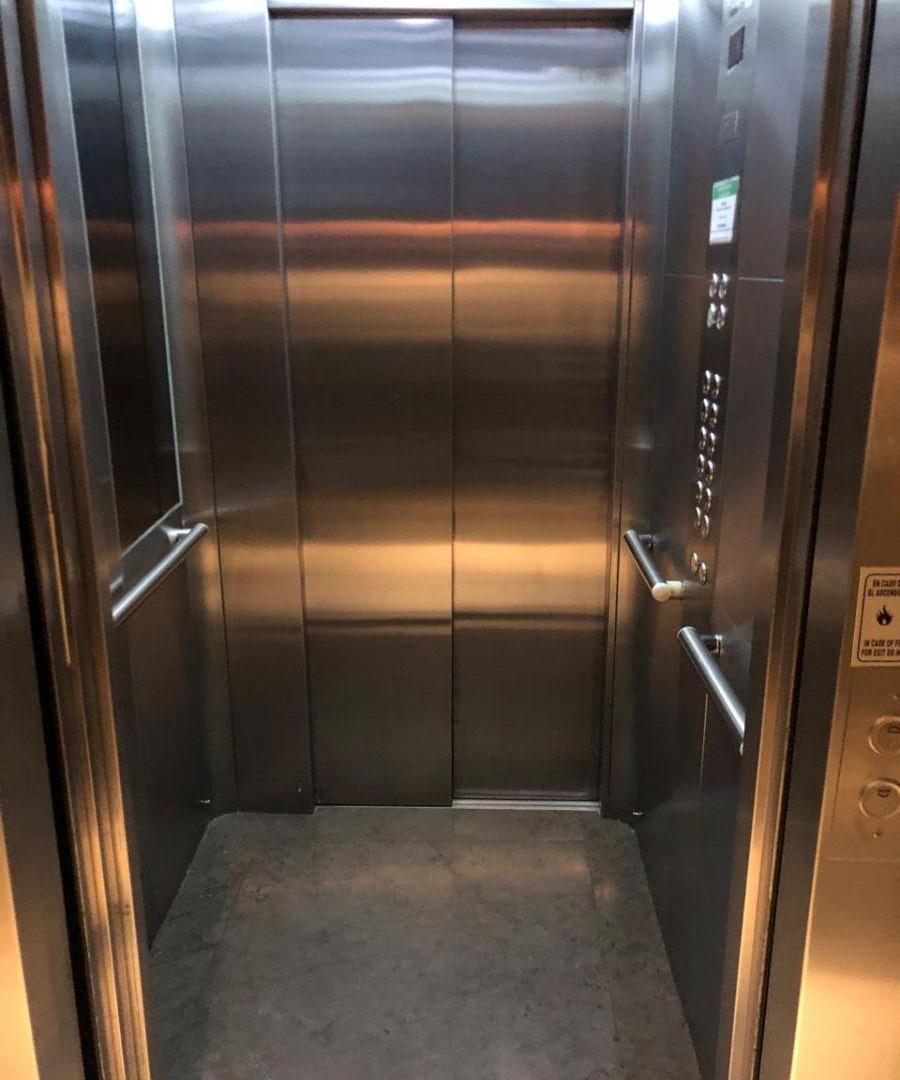 Foto de Exepcional dos ambientes en edificio Triple A, frente, balcón, todos, imagen 2