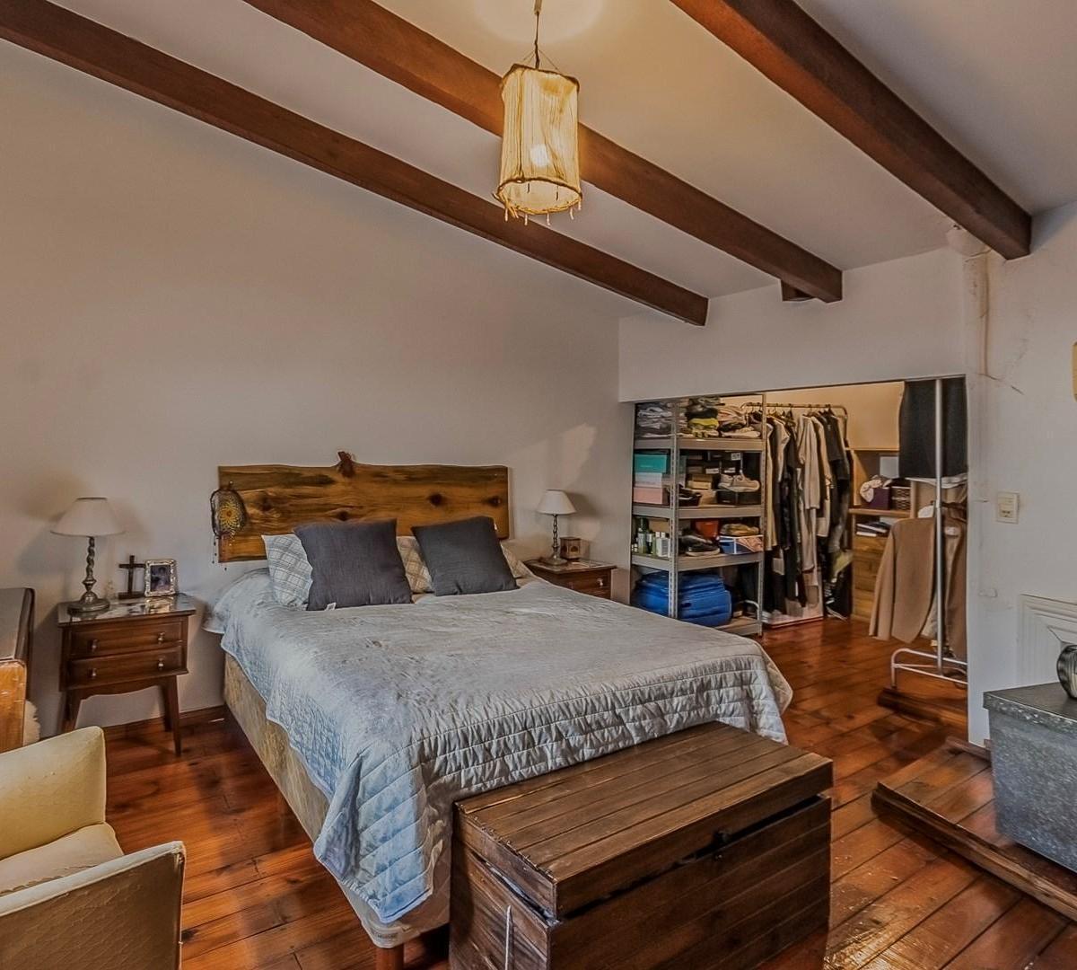 PH · en Venta · 5 Ambientes · 2 Pisos · Luminoso con Estilo Propio · Balvanera 2