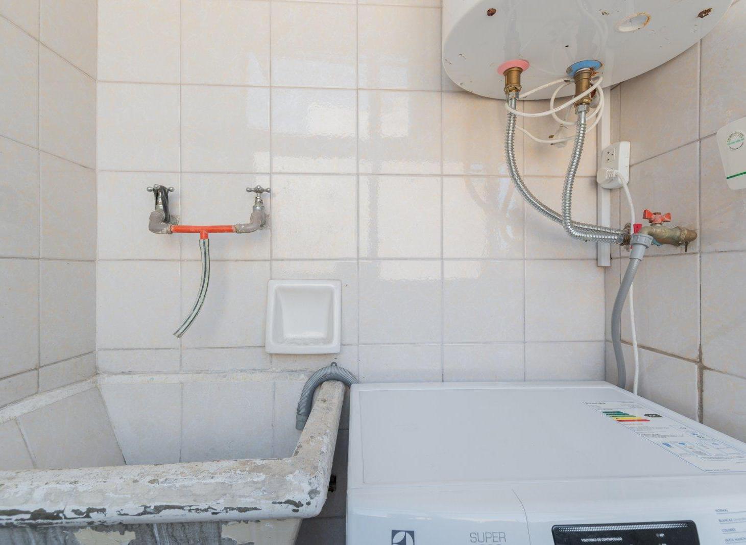 Departamento · Venta · 3 Ambientes · Con Dependencia Y Balcón · Almagro
