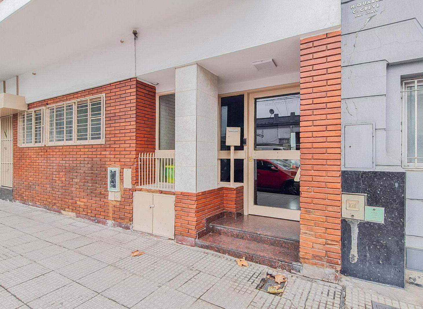Departamento · En Venta · 2 Ambientes · Apto Crédito · Patio · Liniers