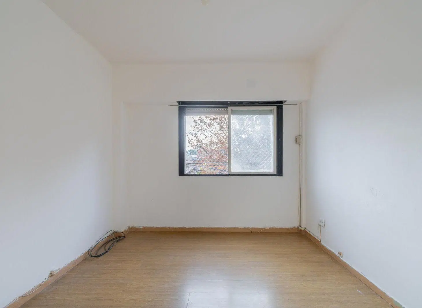Departamento · En Venta · Luminoso · 4 Ambientes · A refaccionar · Monte Castro 3