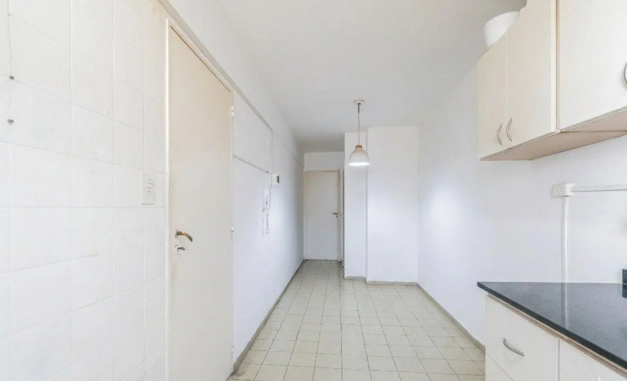 Piso · Departamento · En Venta · 3 Ambientes con Dependencia · cochera · Luminoso · Nuñez 3