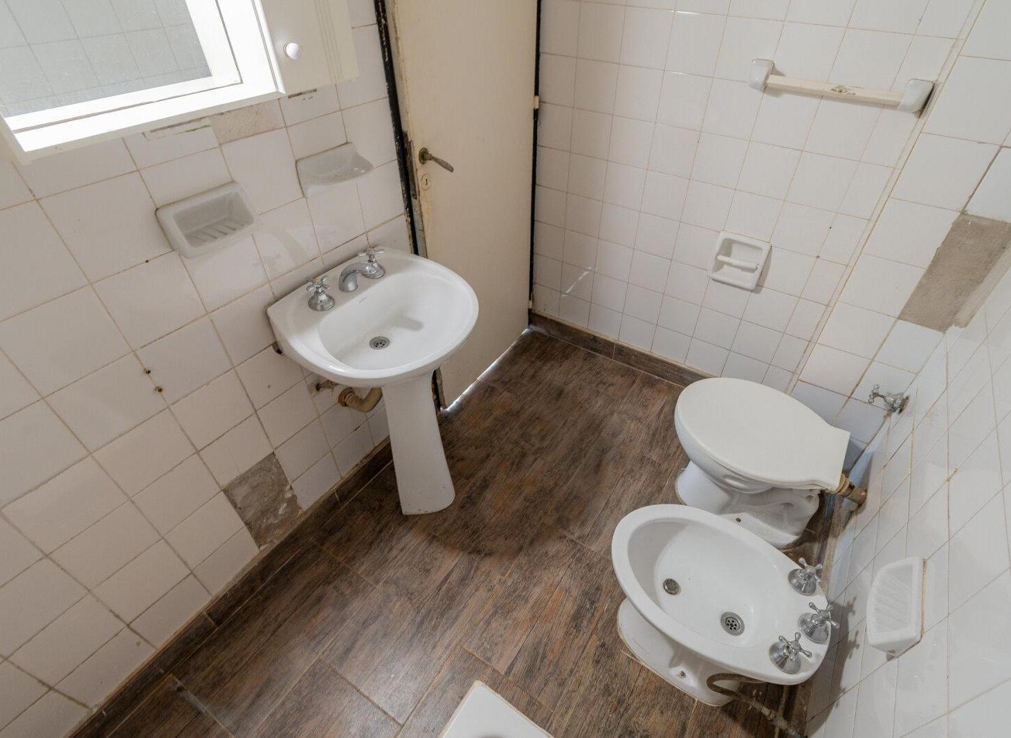 Foto de Departamento · En Venta · Luminoso · 4 Ambientes · A refaccionar ·, imagen 4