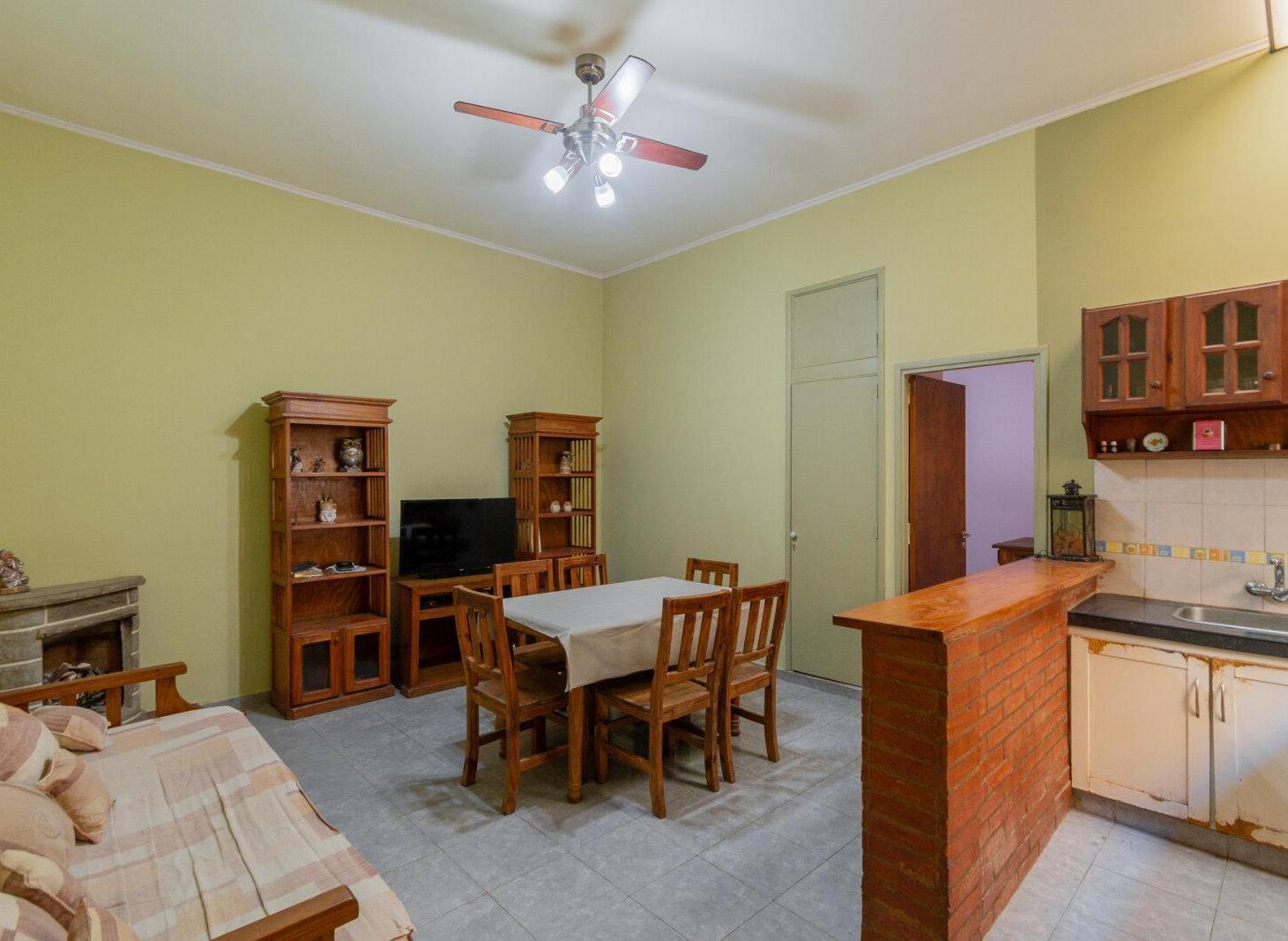 Foto de PH · En Venta · 3 Ambientes · Amplio Con Excelente Ubicación · Ramos, imagen 1