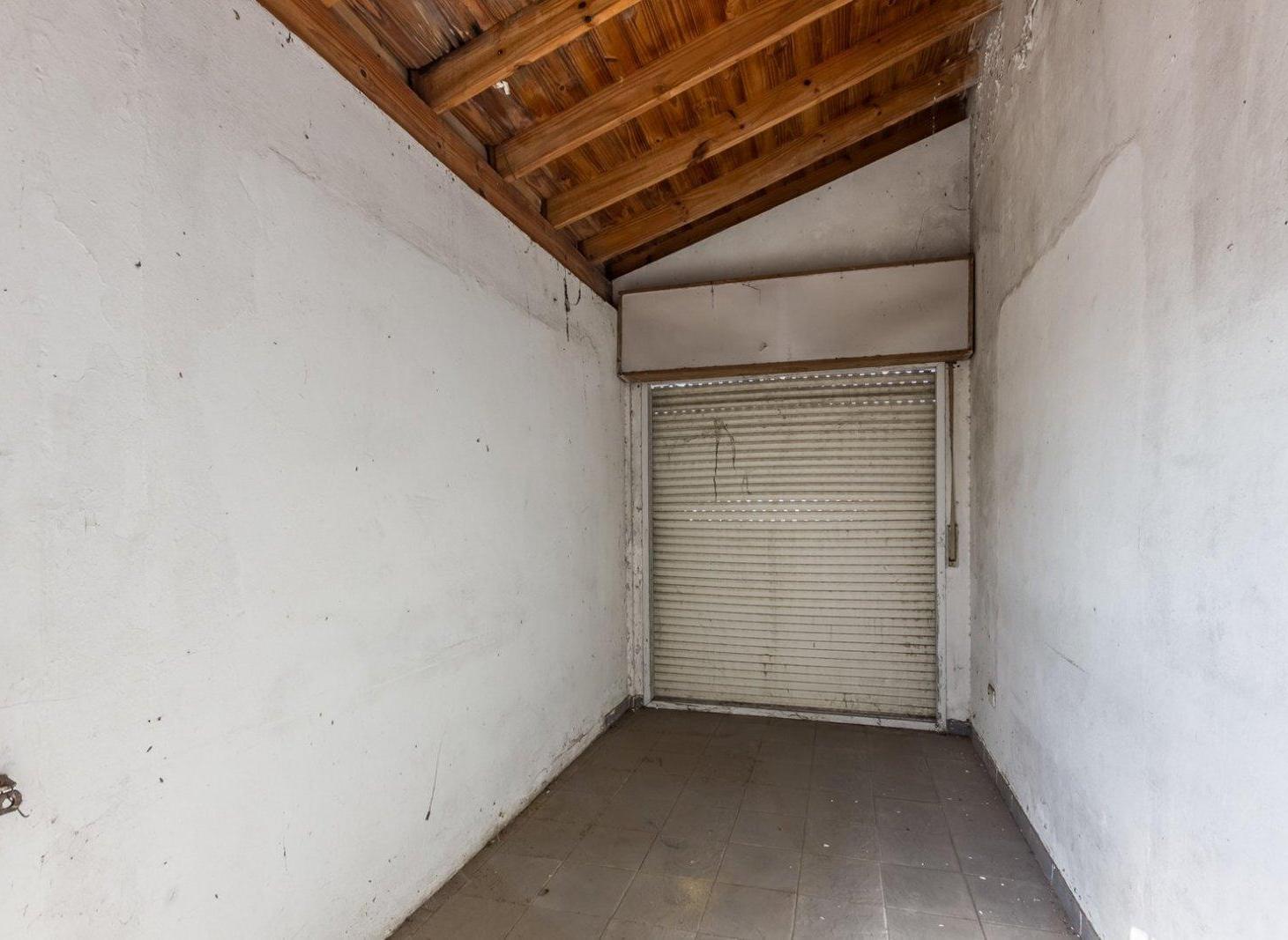 Foto de Depósito Galpón en Venta en Morón, G.B.A. Zona Oeste, Argentina, imagen 1