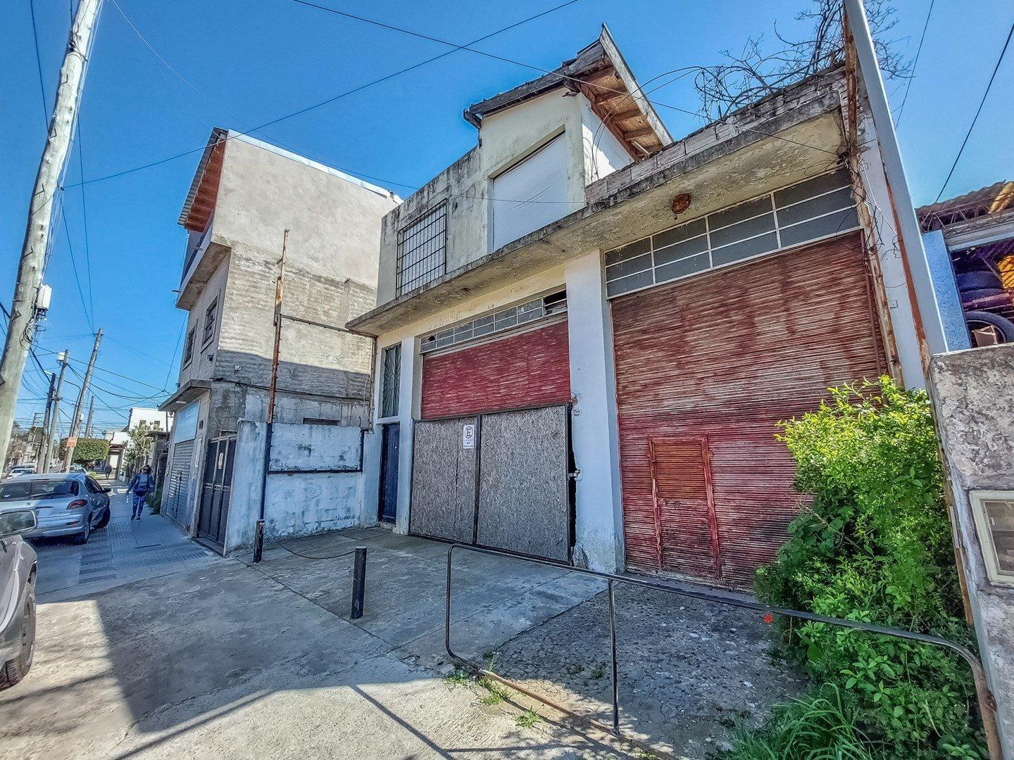 Foto de Depósito Galpón en Venta en Morón, G.B.A. Zona Oeste, Argentina, imagen 4