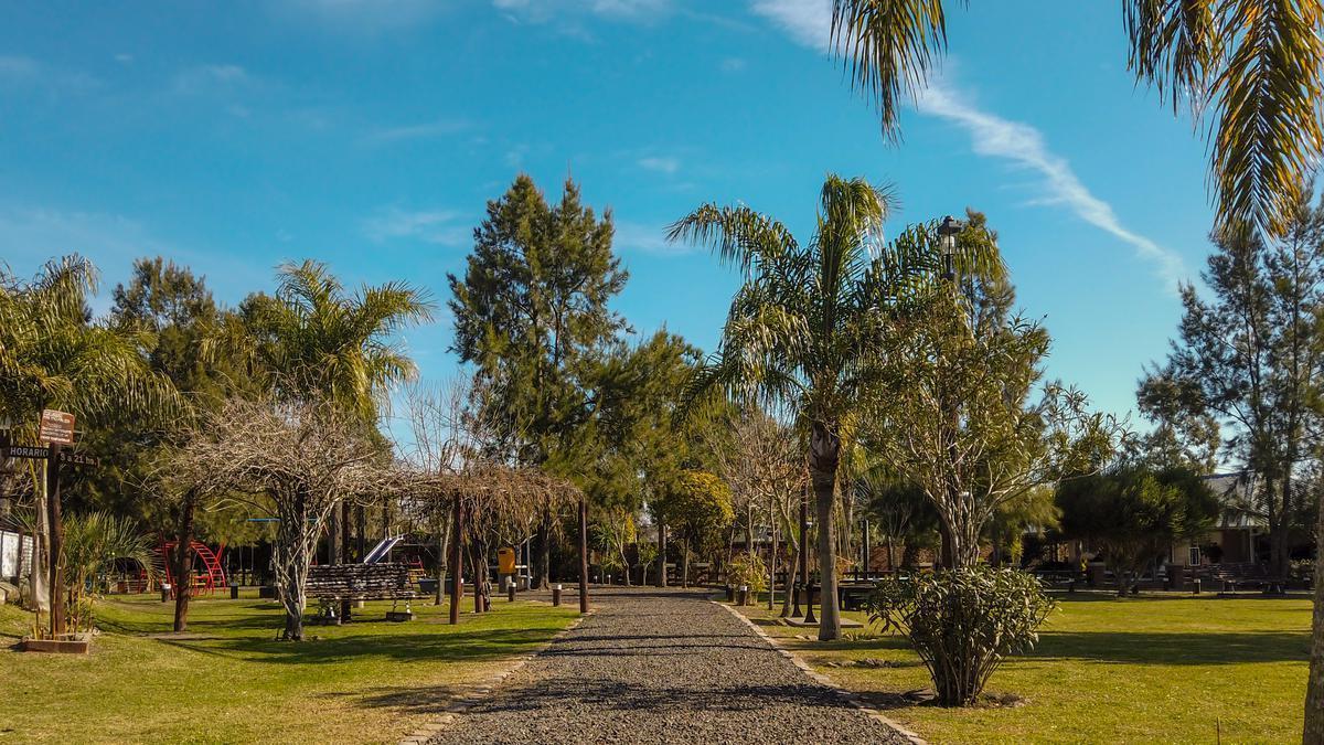 Edificio Comercial / Complejo Turístico en Venta Gualeguaychu 2