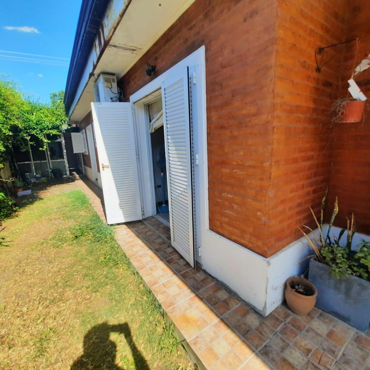 Casa de 5 Ambientes con Pileta y Quincho 4