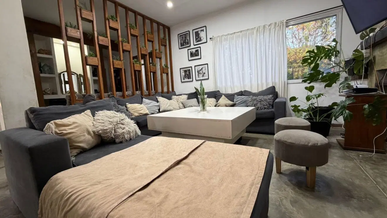 ### VENTA casa en Los Potrillos PILAR ### 8