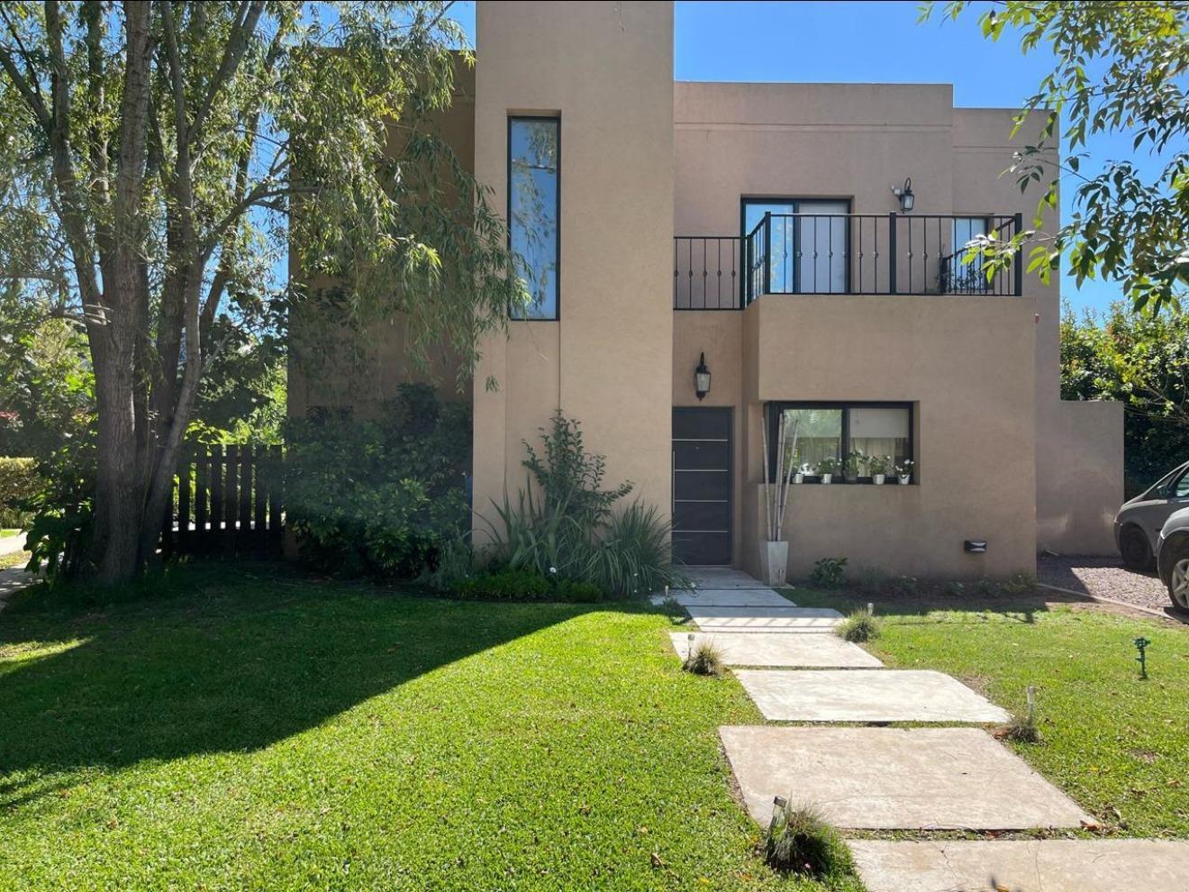 ### CASA en venta Los Robles ###