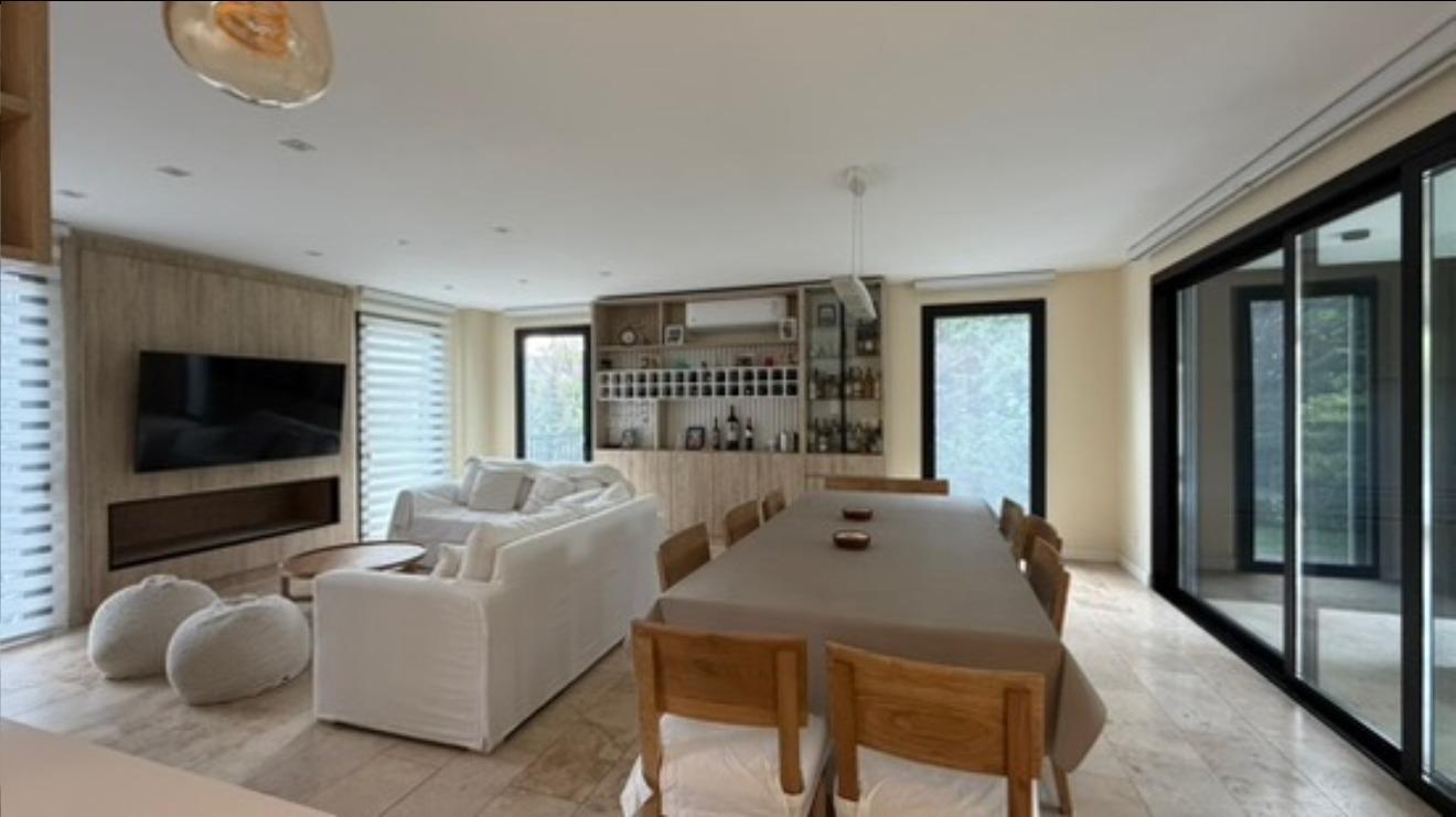 Foto de Impecable!! Calidad y diseño en 4 Dormitorios + Escritorio, imagen 4