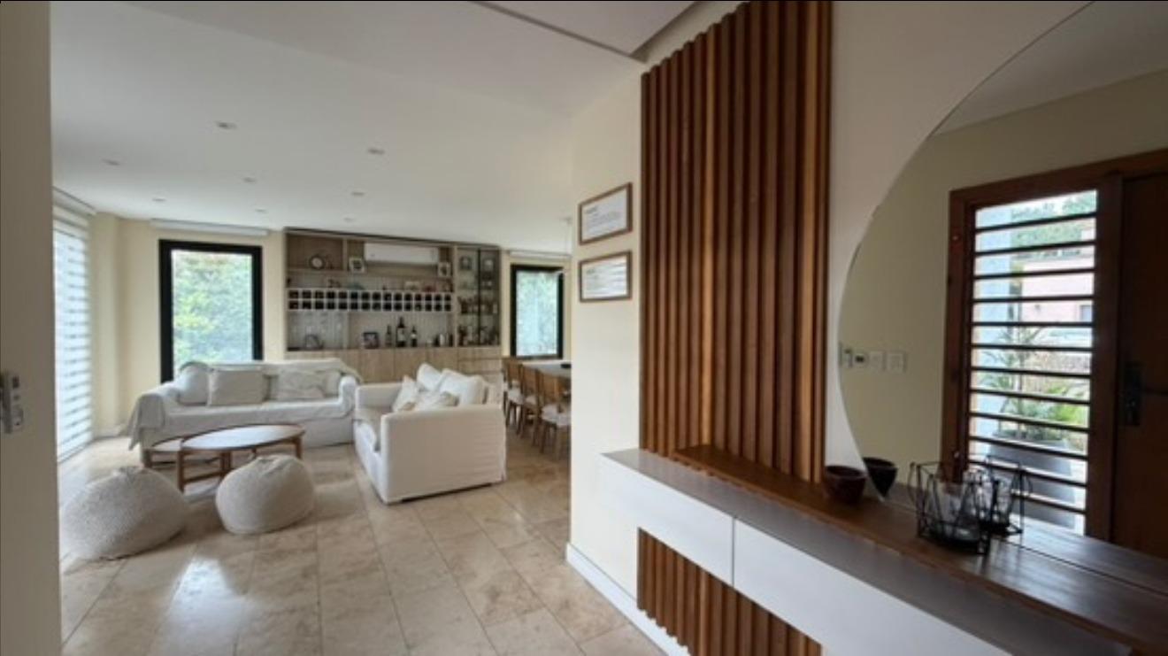 Foto de Impecable!! Calidad y diseño en 4 Dormitorios + Escritorio, imagen 2