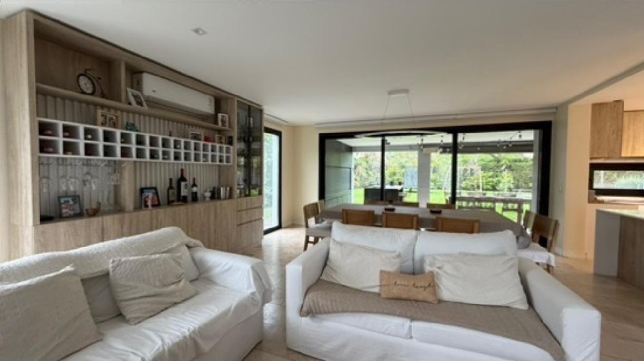 Foto de Impecable!! Calidad y diseño en 4 Dormitorios + Escritorio, imagen 5