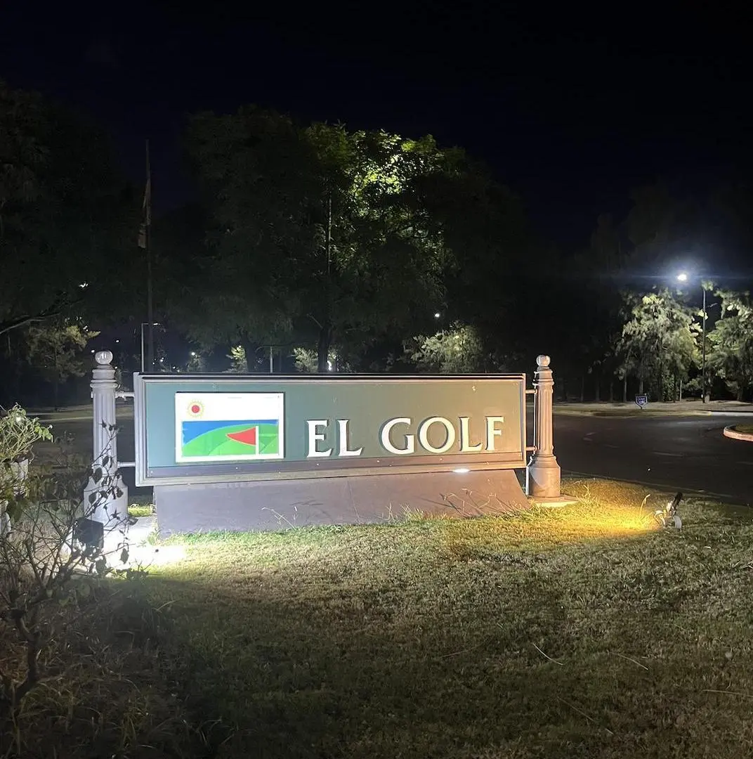 Casa en venta sobre el Lago Central en El Golf, Nordelta 3
