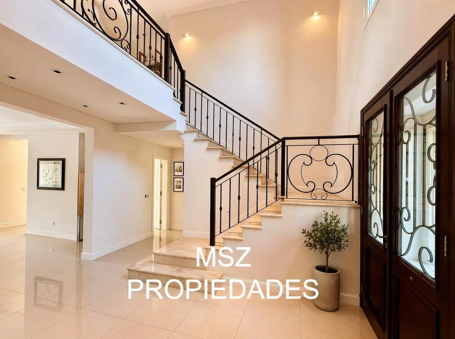 Casa sobre el lago en barrio El Golf, Nordelta 2