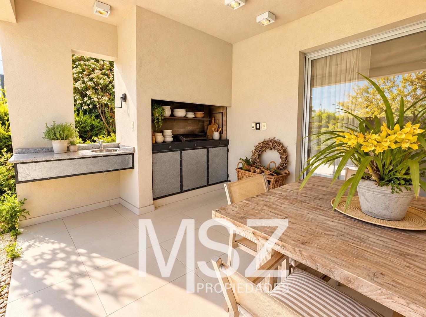 Foto de Casa sobre el lago en El Golf, imagen 5