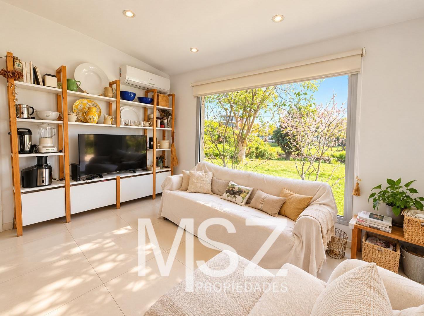 Foto de Casa sobre el lago en El Golf, imagen 3