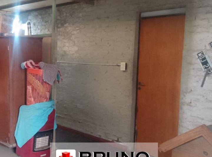 CASA EN VENTA, MARCOS PAZ 5