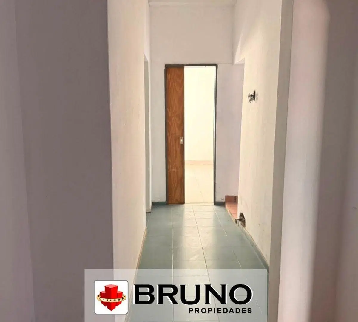 VENTA DE CASA 4 AMBIENTES EN MERLO 4