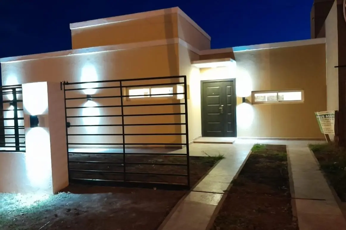 Casa en venta de 2 dormitorios en Tierra de sueños 3 - Roldan con pileta sector A 3